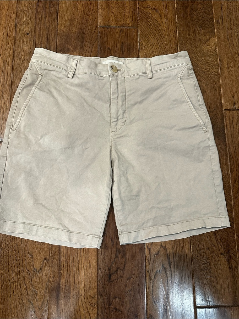 O.N.S Khaki Shorts – Size Small – Contemporary NYC Minimalist Style